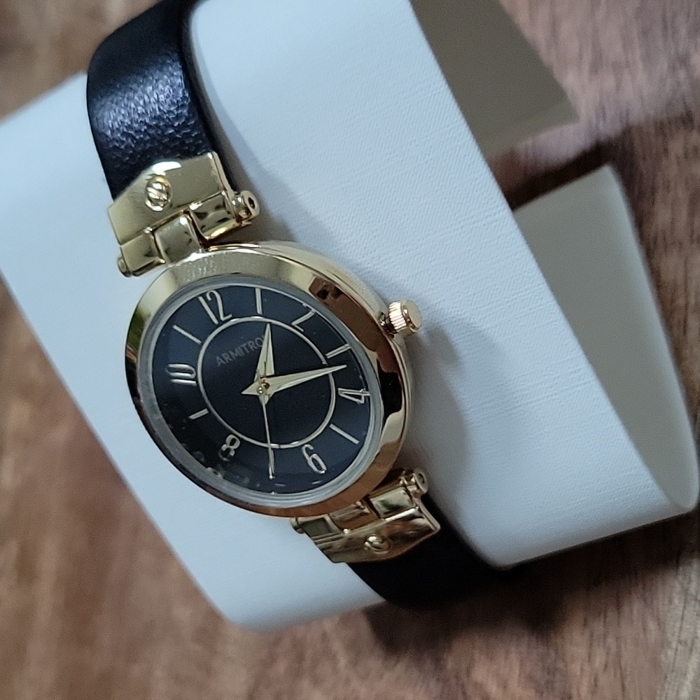 Armitron watch and bracelet set - Picture 2 of 5